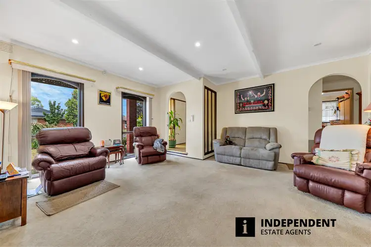 Fifth view of Homely house listing, 7 Farrer Close, Cranbourne VIC 3977