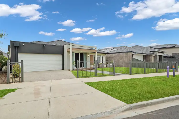 Second view of Homely house listing, 16 Timbarra Chase, Cobblebank VIC 3338