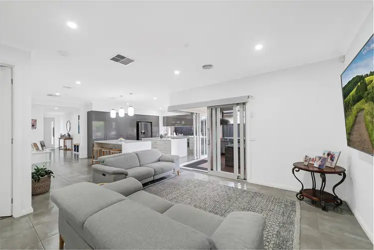 Fourth view of Homely house listing, 16 Timbarra Chase, Cobblebank VIC 3338