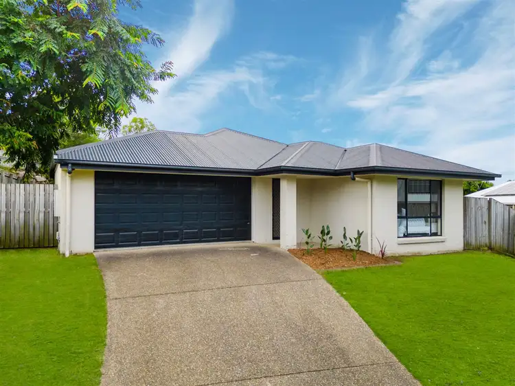 8 Relf Court, Everton Hills QLD 4053