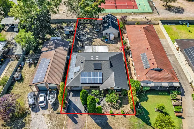 6 Wychewood Avenue, Mallabula NSW 2319