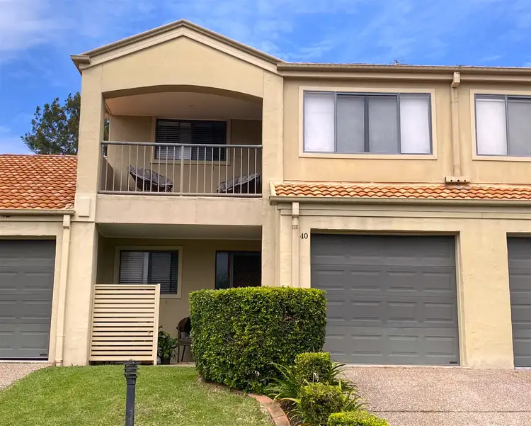 40/1-15 Santa Isobel Blvd, Pacific Pines QLD 4211