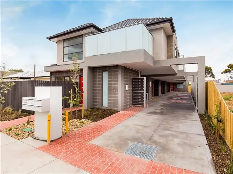 Main view of Homely townhouse listing, 2/9 Canterbury Street, Deer Park VIC 3023