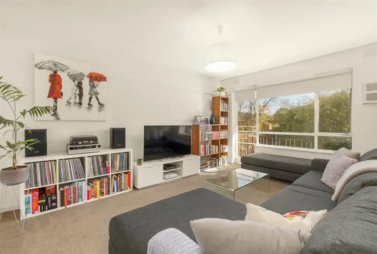 Second view of Homely apartment listing, 4B/200-202 Lower Heidelberg Road, Ivanhoe East VIC 3079