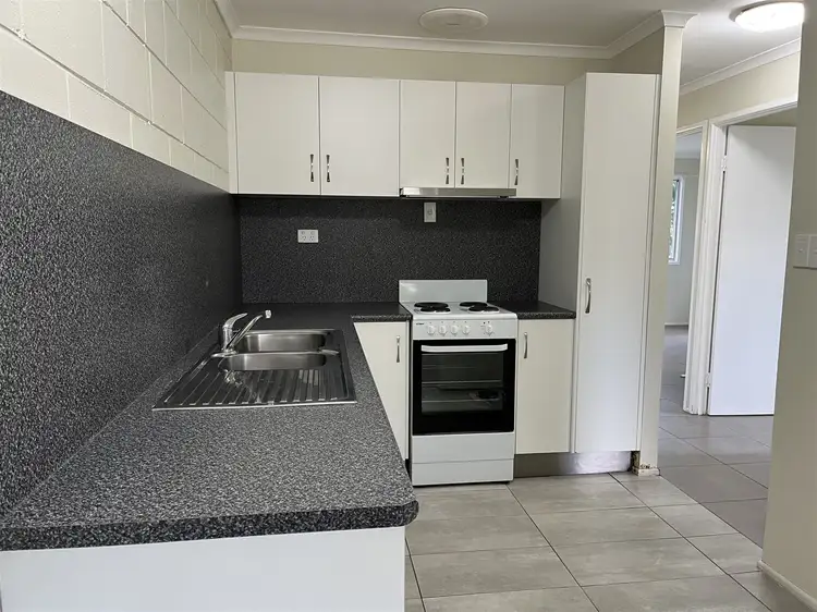 2/3 Richard Austin Cr, Middlemount QLD 4746