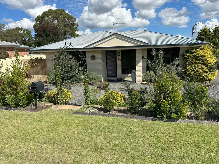 Main view of Homely house listing, 10 Barton Street, Stanthorpe QLD 4380