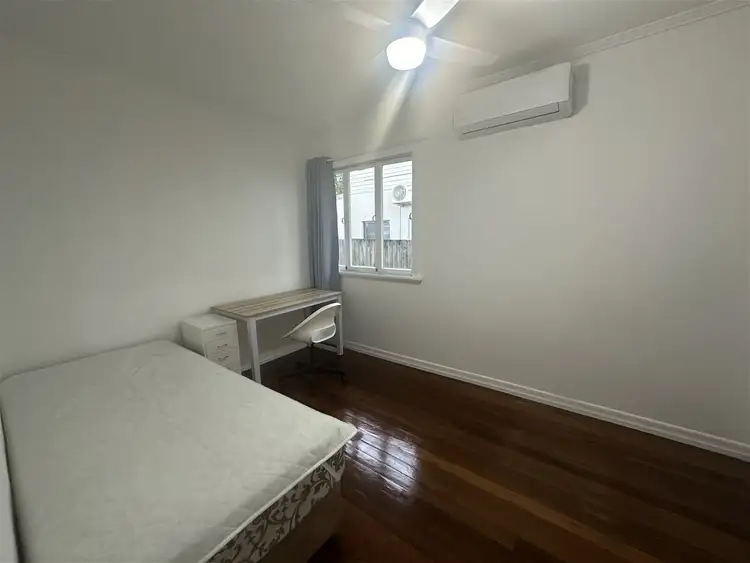 Main view of Homely house listing, 4 Everett Street, Upper Mount Gravatt QLD 4122