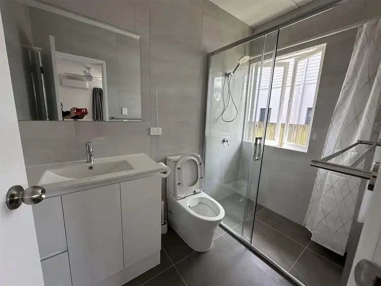Third view of Homely house listing, 4 Everett Street, Upper Mount Gravatt QLD 4122