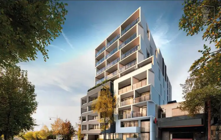 807/710 Station Street