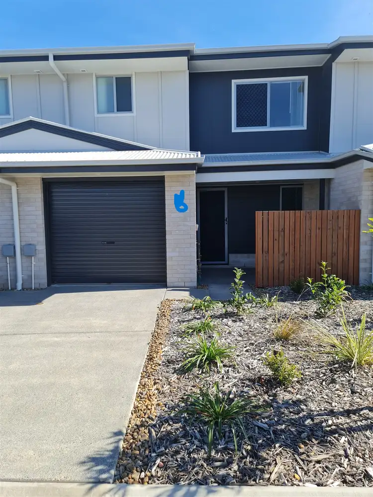 8 Casey St, Caboolture South QLD 4510