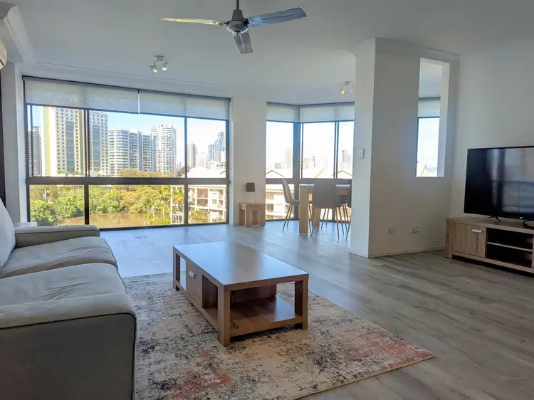 70 Remembrance  Dve, Surfers Paradise QLD 4217