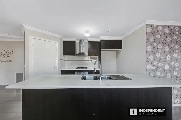 Fifth view of Homely house listing, 4 Crestwood Way, Brookfield VIC 3338
