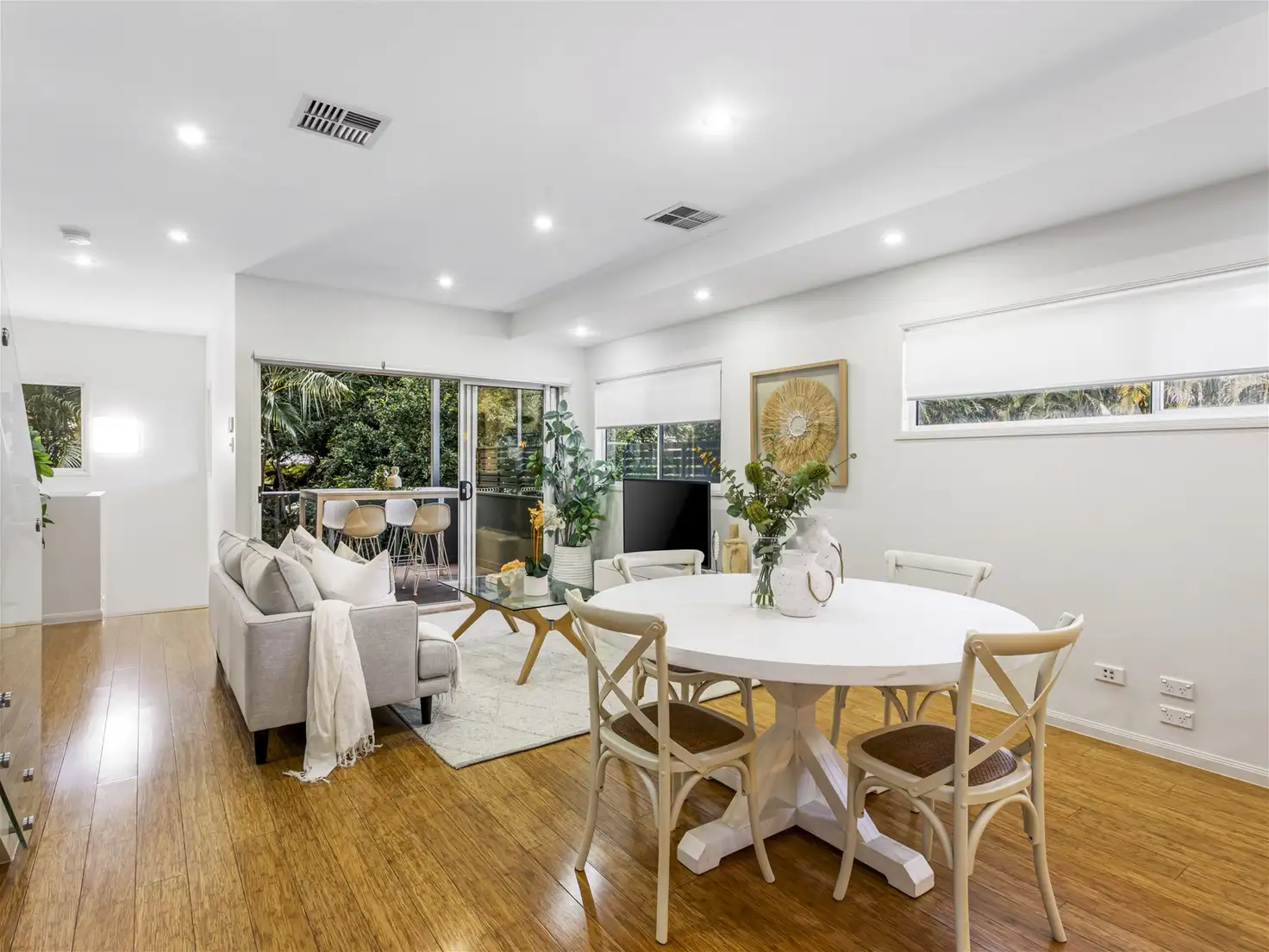 Main view of Homely townhouse listing, 5/192 Norman Ave, Norman Park QLD 4170