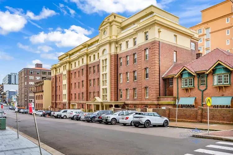 204/8 King Street