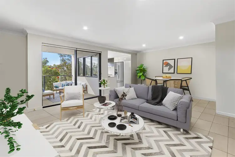 Main view of Homely unit listing, 2/4 Garnet, Clayfield QLD 4011