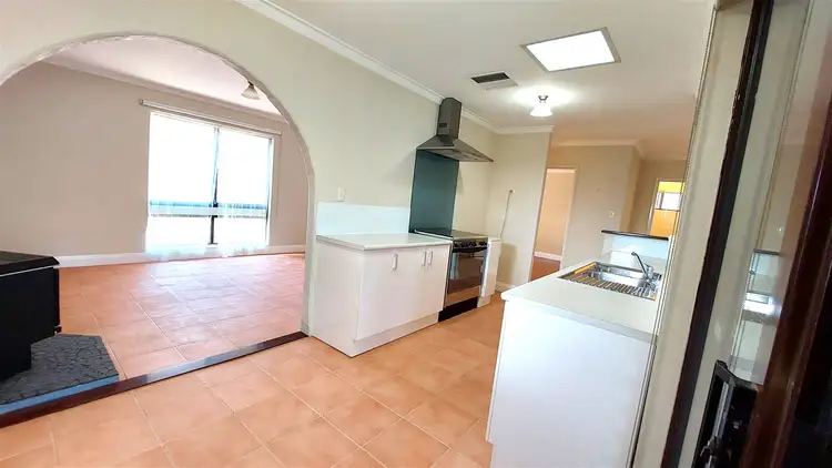 Fifth view of Homely house listing, 4 Janda Court, Armadale WA 6112