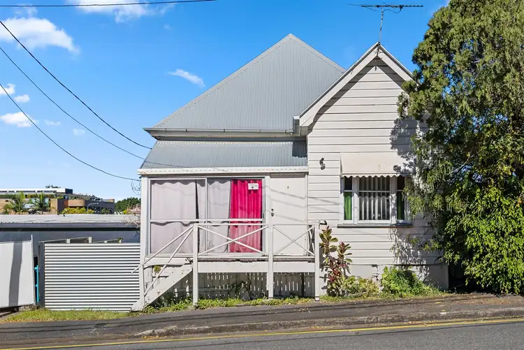 6 Wilton Street, Woolloongabba QLD 4102