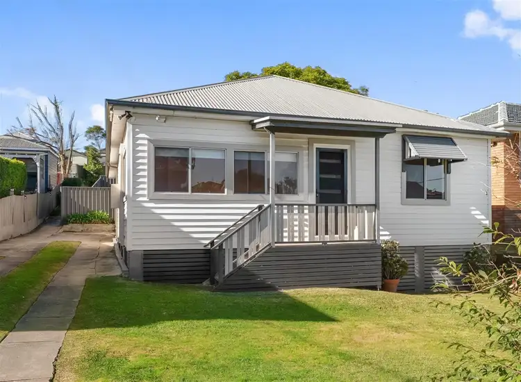 8 Willis St, Charlestown NSW 2290