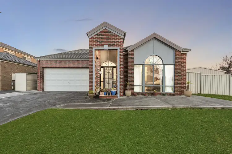12 Earlswood Close, Caroline Springs VIC 3023