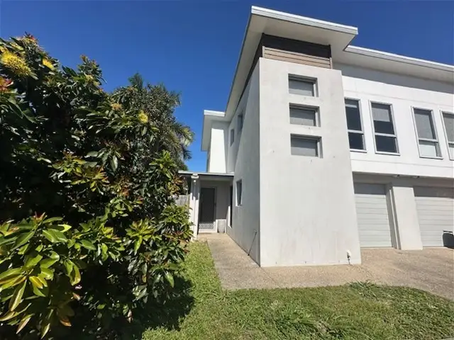 Main view of Homely townhouse listing, 3/30 Dustwill Street, Eimeo QLD 4740