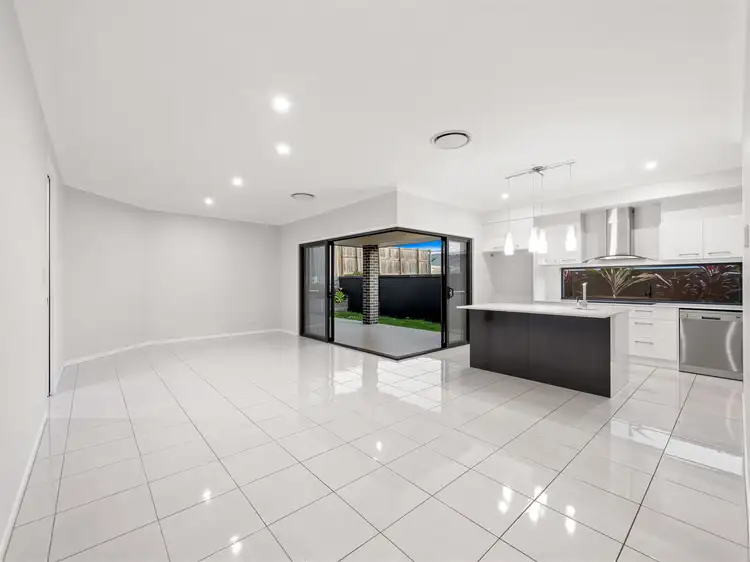 7 Falco Drive, Bahrs Scrub QLD 4207