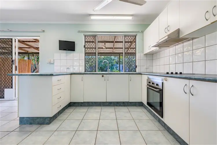 Fifth view of Homely house listing, 8 Lulworth Ct, Gray NT 830