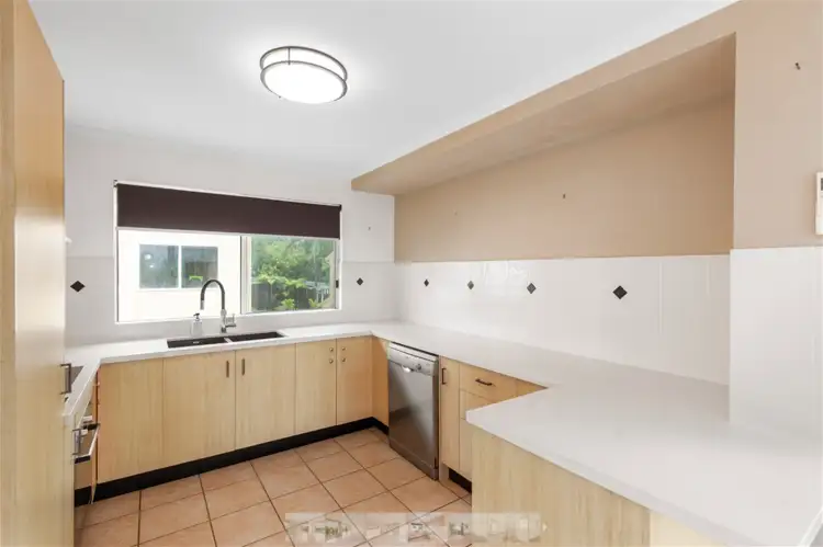 5/82 Southern Cross Parade, Sunrise Beach QLD 4567