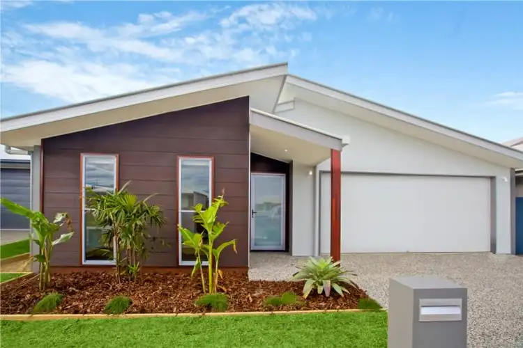 4 Burgundy Court
