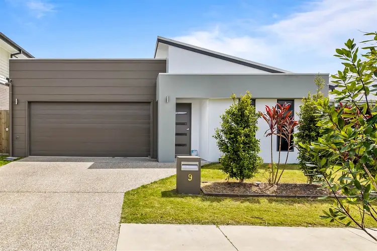 9 Merry Street, Palmview QLD 4553
