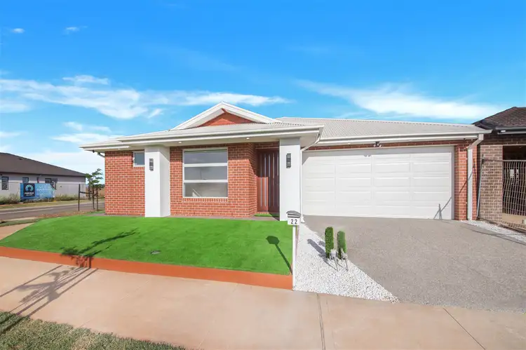 Second view of Homely house listing, 22 Ravenscraig Drive, Strathtulloh VIC 3338