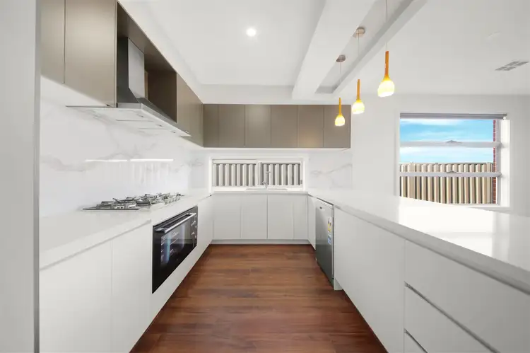 Fifth view of Homely house listing, 22 Ravenscraig Drive, Strathtulloh VIC 3338