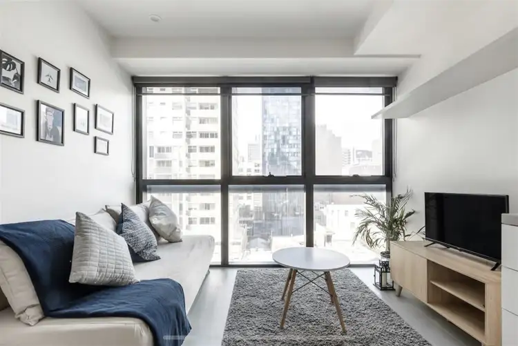 905/327 La Trobe Street