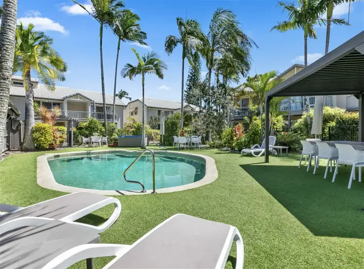 24 Lake Weyba Drive, Noosaville QLD 4566