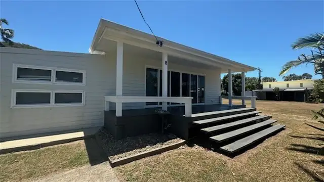 8 MILKINS STREET