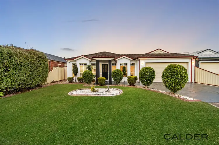 7 Bonney Court, Taylors Hill VIC 3037