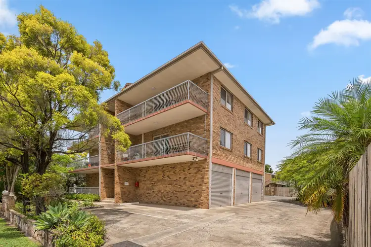 2 Gustavson Street, Annerley QLD 4103