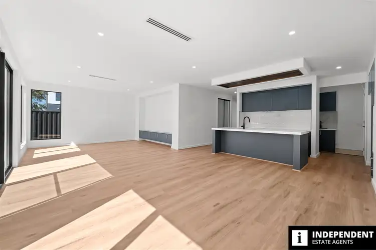 Seventh view of Homely house listing, 16 Ravenscraig Dr,, Strathtulloh VIC 3338