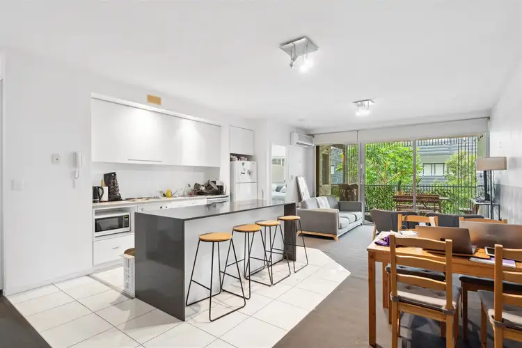 201/28 Masters Street, Newstead QLD 4006