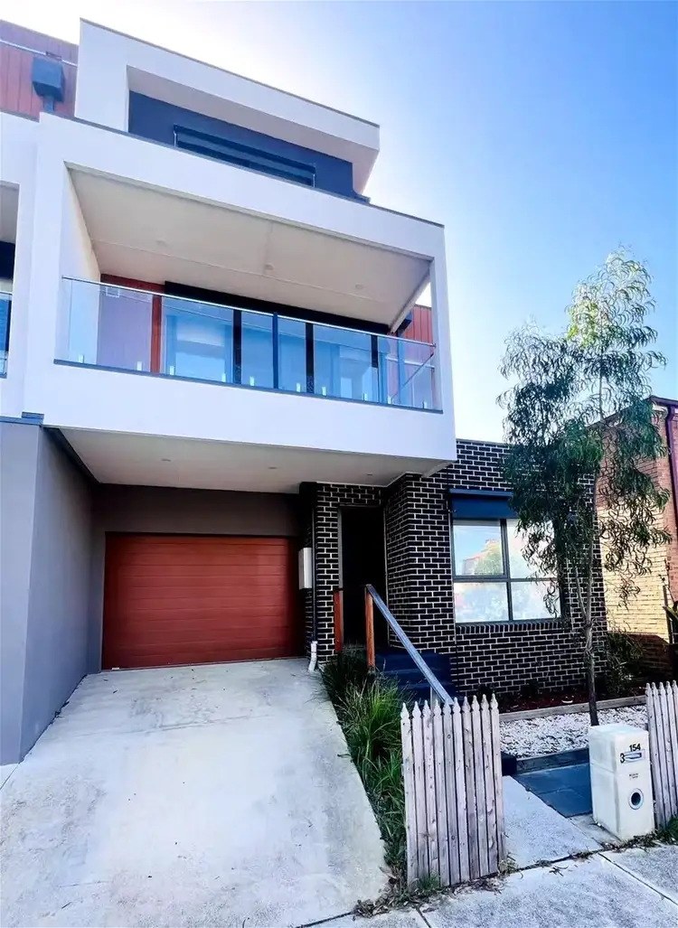 Main view of Homely townhouse listing, 3/154 Broadway, Reservoir VIC 3073