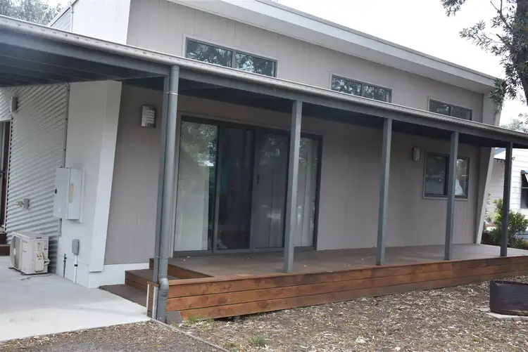 3 Macassar Crescent