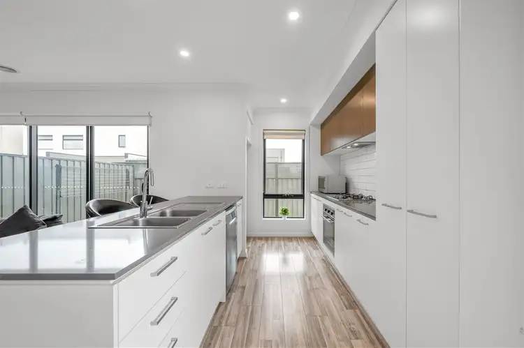 Sixth view of Homely townhouse listing, 38 Tanzanite Circuit, Craigieburn VIC 3064
