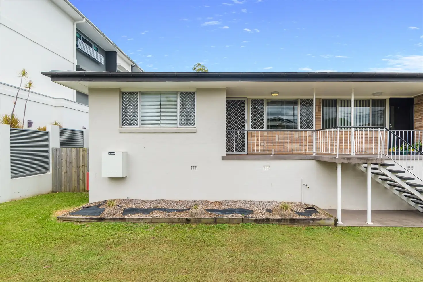 Main view of Homely unit listing, 2/40 Weston Street, Coorparoo QLD 4151