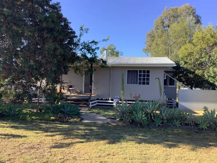 11 Homebush Street, Dalby QLD 4405