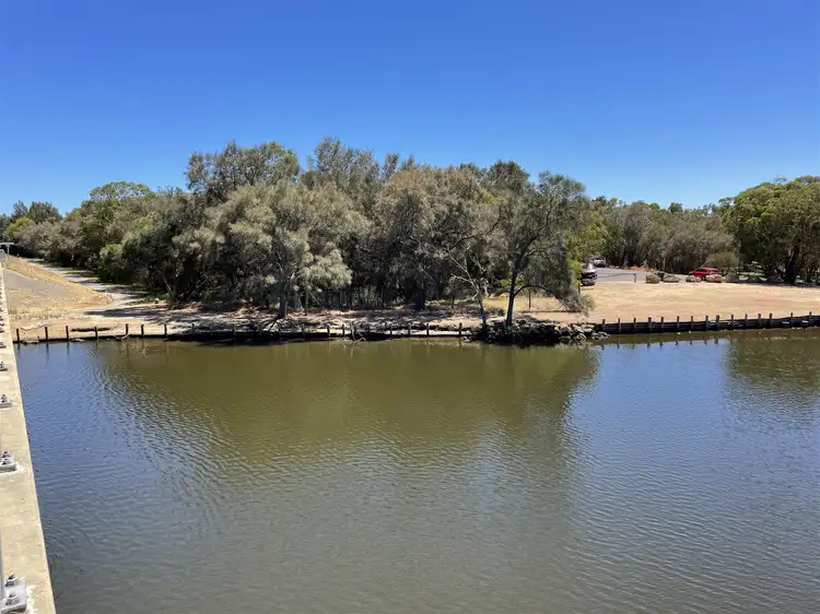 55 Old Pinjarra Road, Greenfields WA 6210