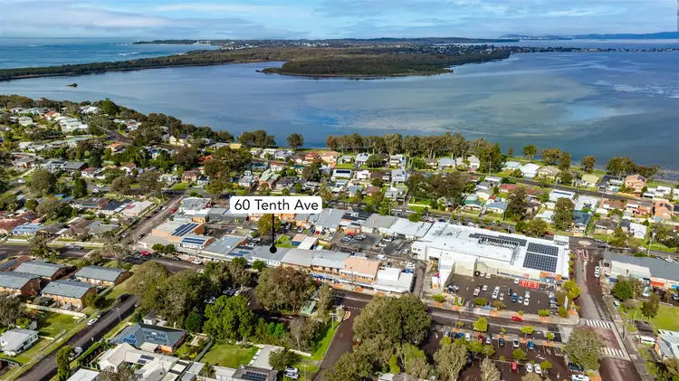 60 Tenth Avenue, Budgewoi NSW 2262