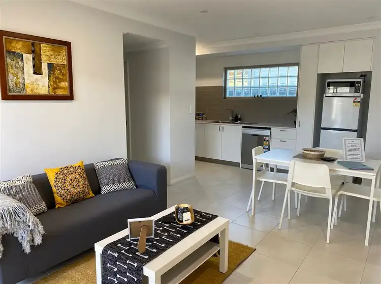 3/225 Fisher St, Cloverdale WA 6105