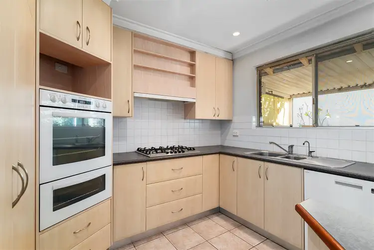 6 Warruga Way, Wanneroo WA 6065