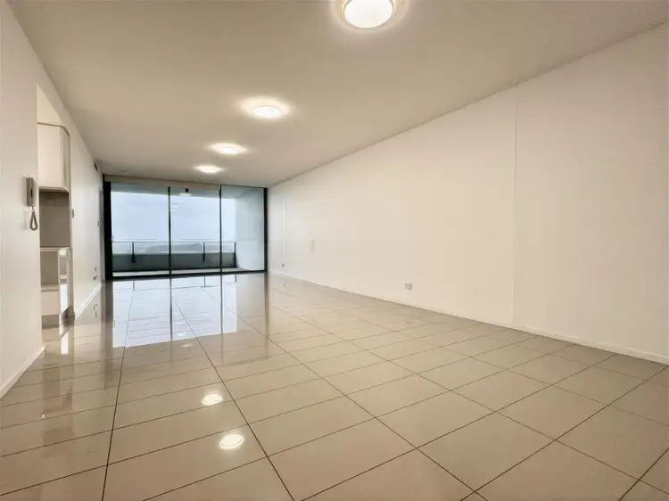 15 Compass Drive, Biggera Waters QLD 4216