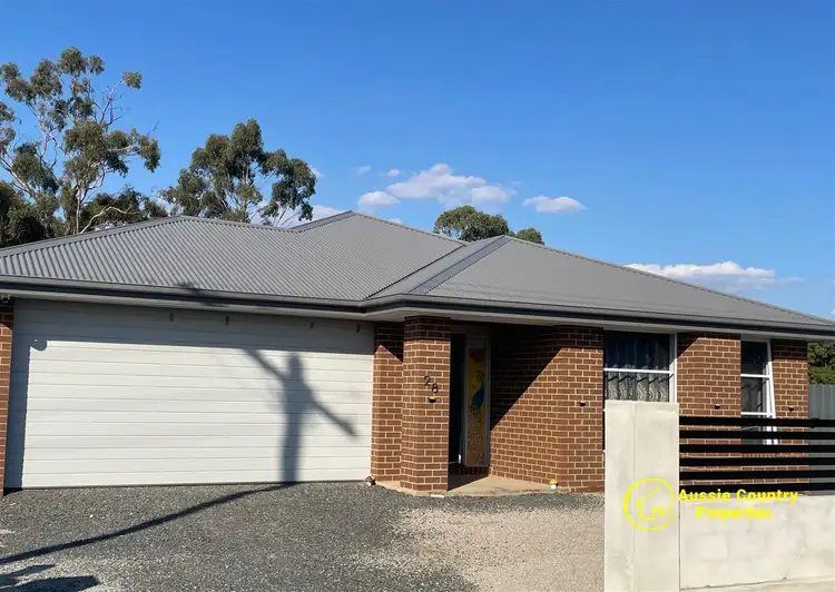 28 Flynn Street, Berrigan NSW 2712
