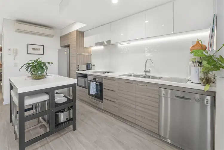 Fifth view of Homely unit listing, 315/38 Gladys Street, Stones Corner QLD 4120
